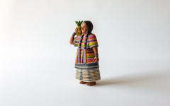 'Danzante' ist eine Tänzerin mit Ananas aus Oaxaca