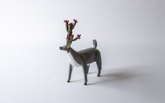 Hirsch mit Kaktus-Geweih, grau, Kunsthandwerk aus Oaxaca, geschnitzt von Gabino Reyes Lopez.
