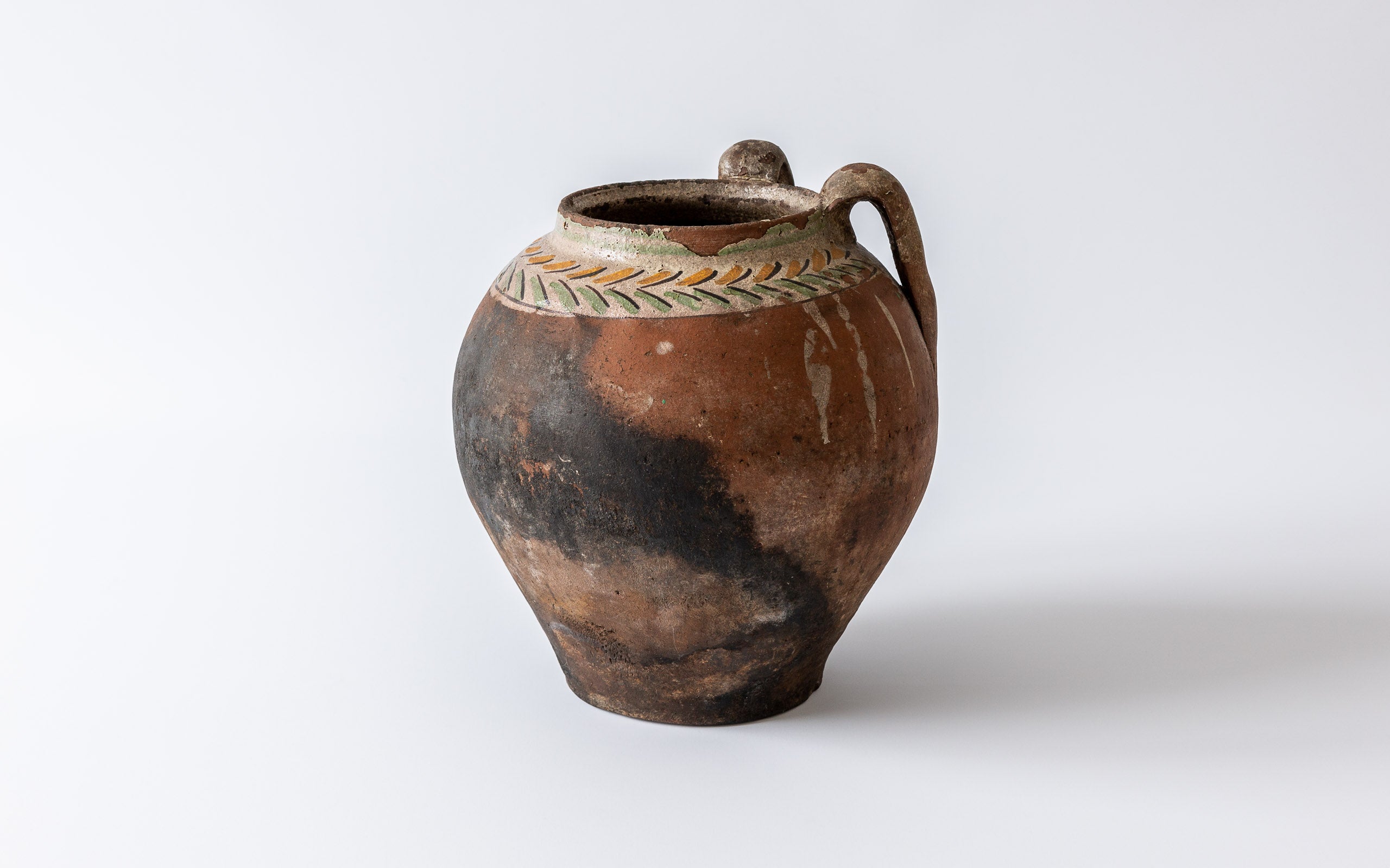 Bohnenschmortopf mit Henkeln, Süditalienische Keramik aus Apulien