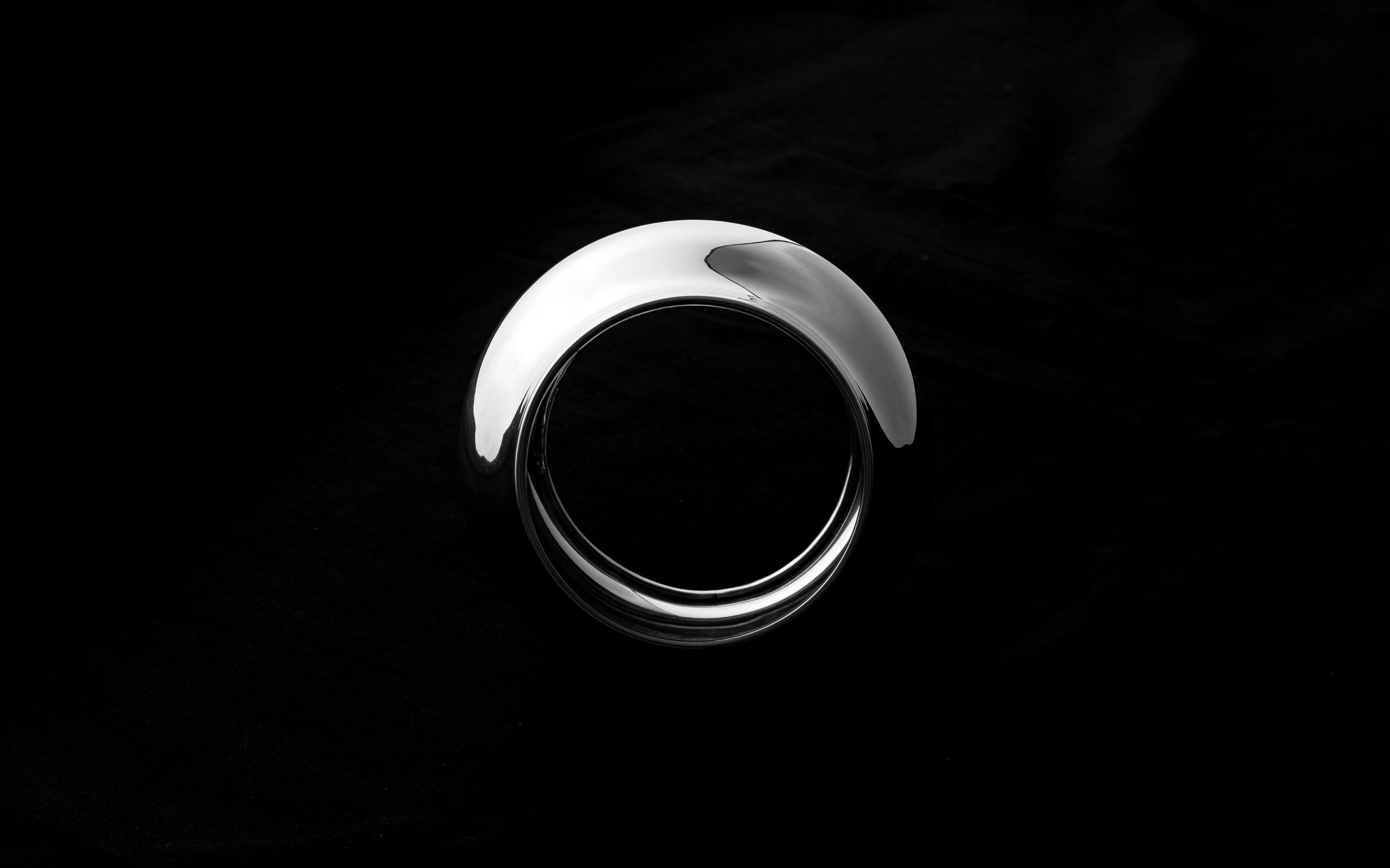 Druchsicht durch Armband aus 925 Sterling Silber.