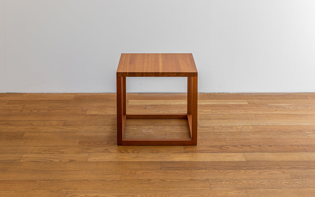 Hocker/niedriger Tisch C.S.2.0