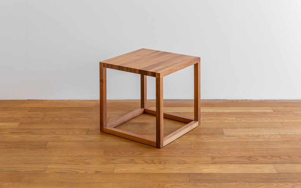 Hocker/niedriger Tisch C.S.2.0
